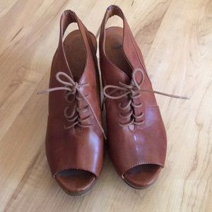 1937 Footwear Open Toe Heels size 7.5